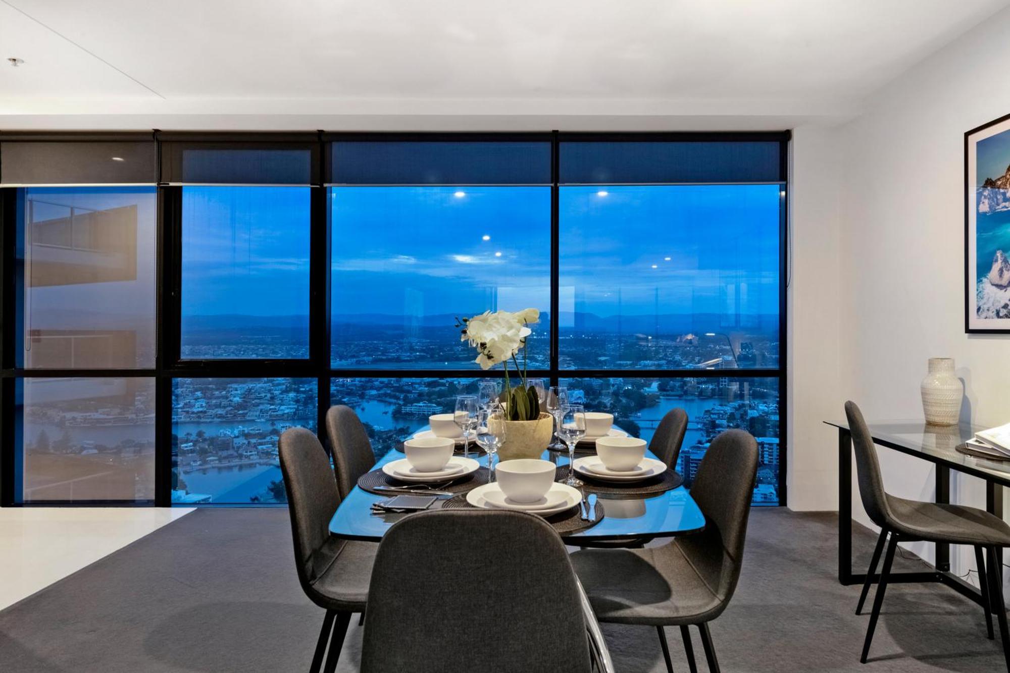 Circle On Cavill - Self Contained & Privately Managed Apartments - Wow Stay Guldkusten Exteriör bild