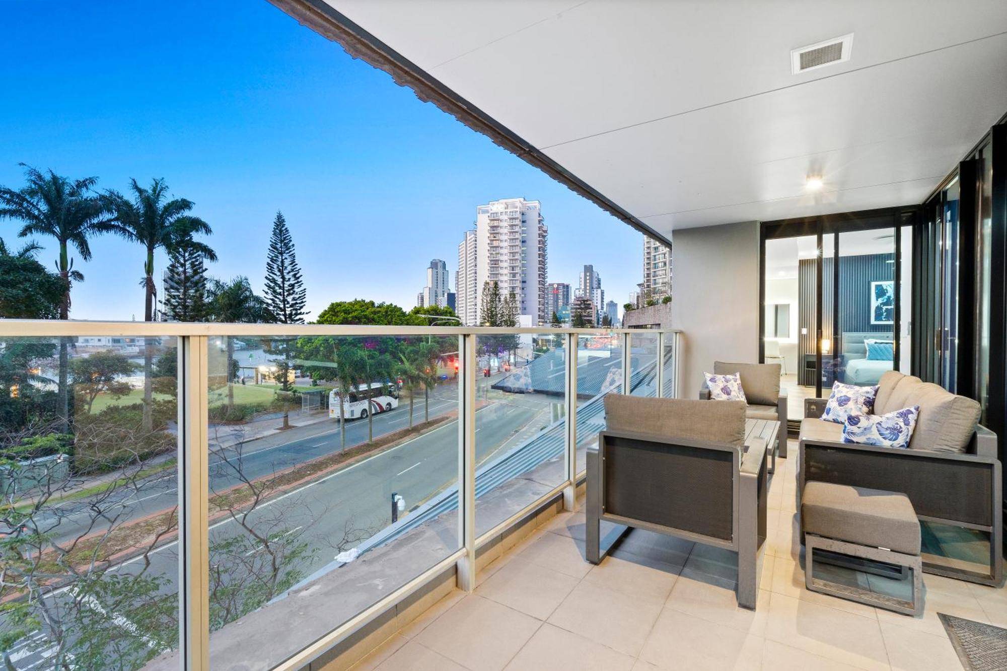 Circle On Cavill - Self Contained & Privately Managed Apartments - Wow Stay Guldkusten Exteriör bild